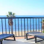 Sea Front House Micaela I Μαρμπέλλα